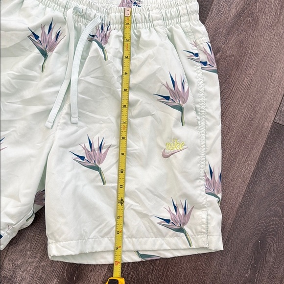 Nike Men's Floral Swim Shorts - Light Green - Picture 2 of 6